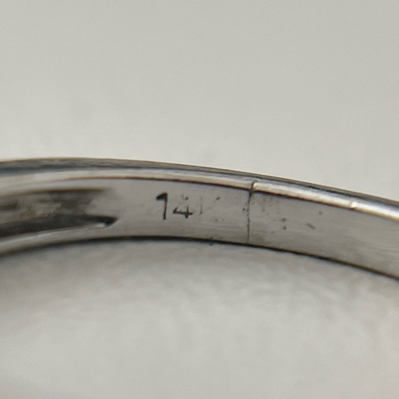 Solid 14K white gold diamond ring natural princess diamonds stacking band VTG - Picture 15 of 15